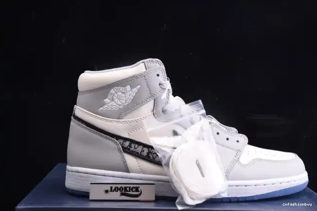 x 1 (DR Retro box) CN8607-002 DR High Jordan shoe 0315