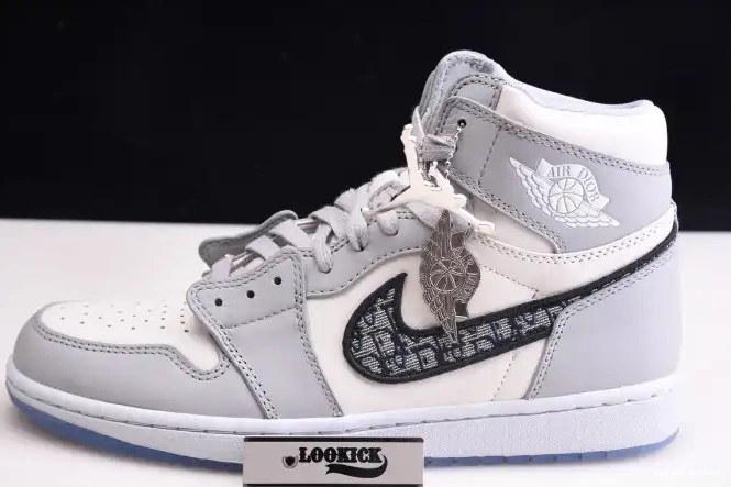 x 1 (DR Retro box) CN8607-002 DR High Jordan shoe 0315