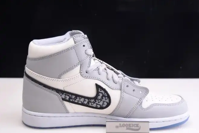 x 1 (DR Retro box) CN8607-002 DR High Jordan shoe 0315