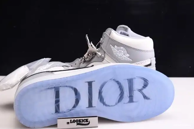 x 1 (DR Retro box) CN8607-002 DR High Jordan shoe 0315
