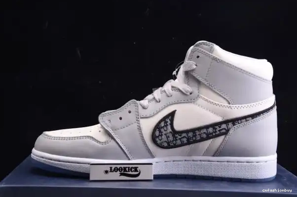 x 1 (DR Retro box) CN8607-002 DR High Jordan shoe 0315